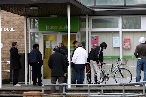 UK Faces Risk of ‘Lost Generation’ of Jobless Youth (NewsCentral TV)