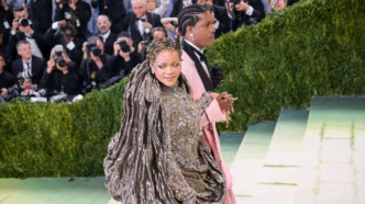 Photos: Stars Stun At Met Gala (News Central TV)