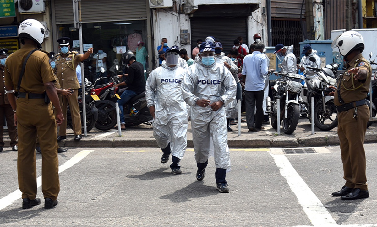 Sri Lankan police officers in Colombo