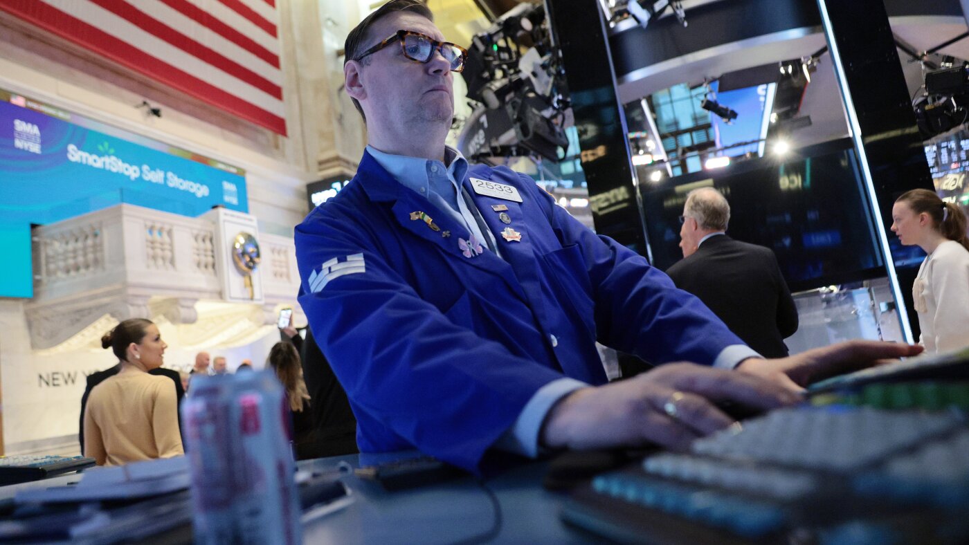Stocks Rises, Oil Falls as Traders Eye US-Iran Ceasefire 