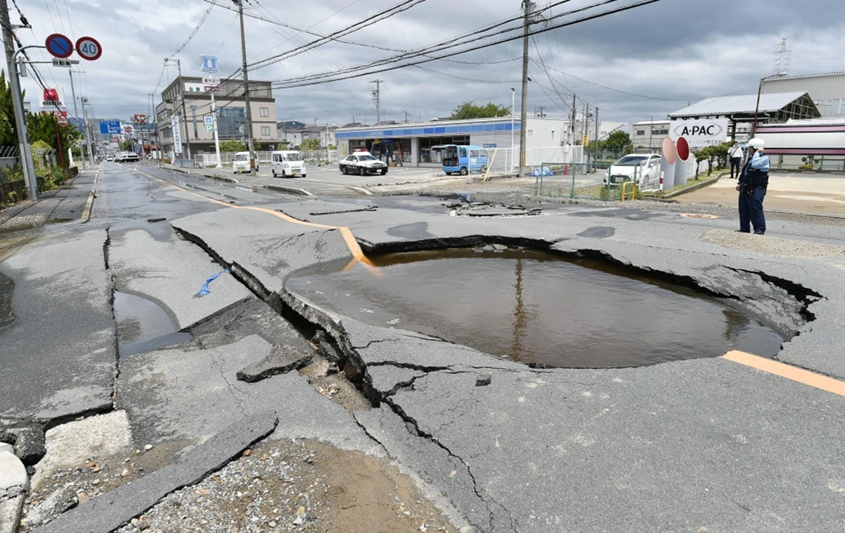 Earthquake.