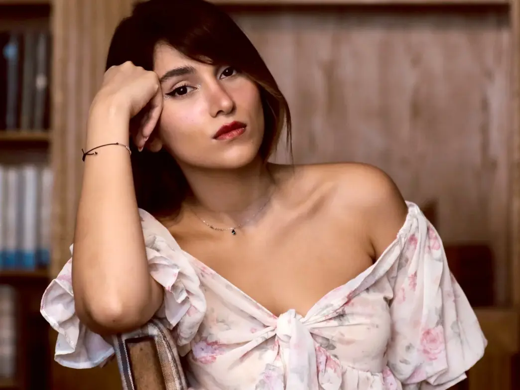 Iran Sentences Singer, Artists to 74 Lashes Over YouTube Concert (NewsCentral TV)