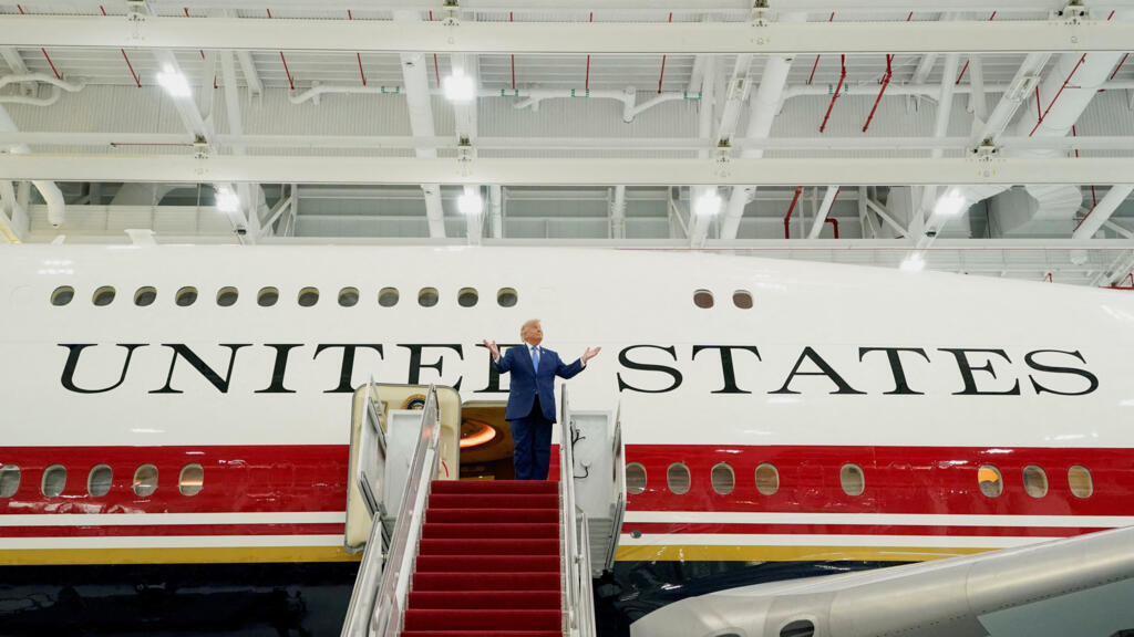 Trump Reveals New Air Force One Gifted by Qatar (NewsCentral TV)
