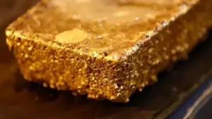 Guinea Bans Export of Raw Gold (NewsCentral TV)