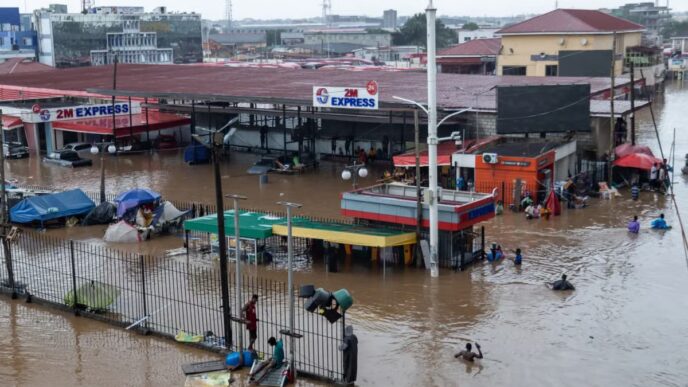 Floods Kill Three, Destroy Ghana's Capital