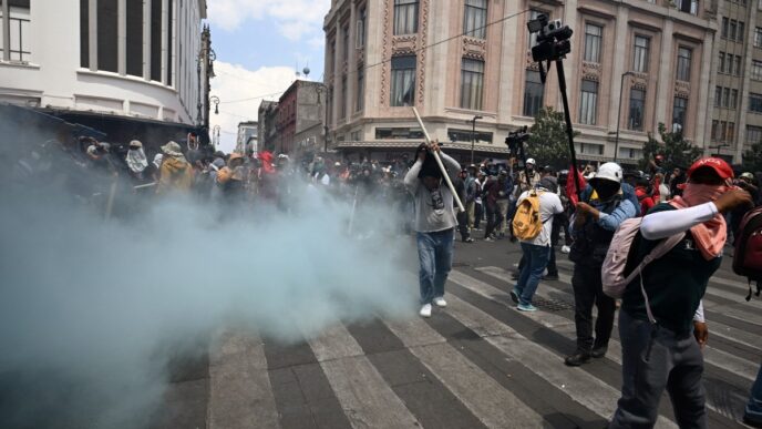 Police Tear-Gas Teachers’ Protest in Mexico
