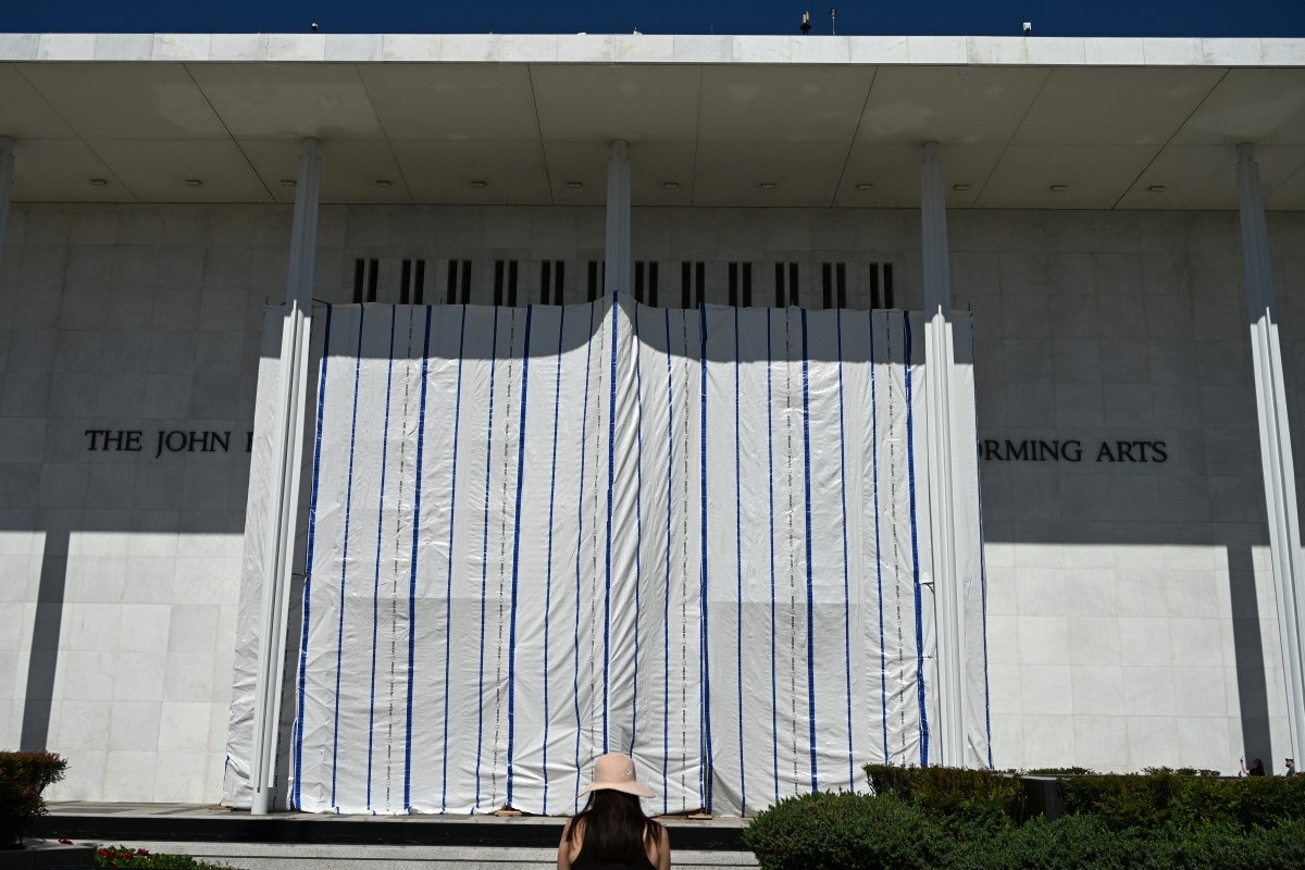 Kennedy Centre Begins Trump Name Removal