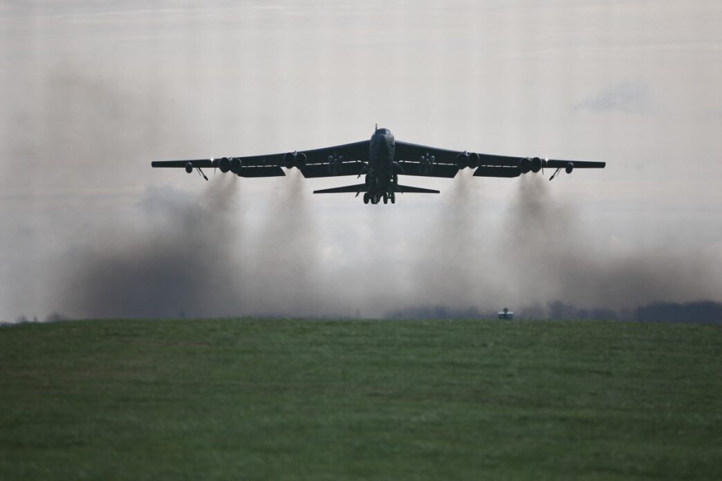 Eight Feared Dead as US Bomber Crashes in California -Military