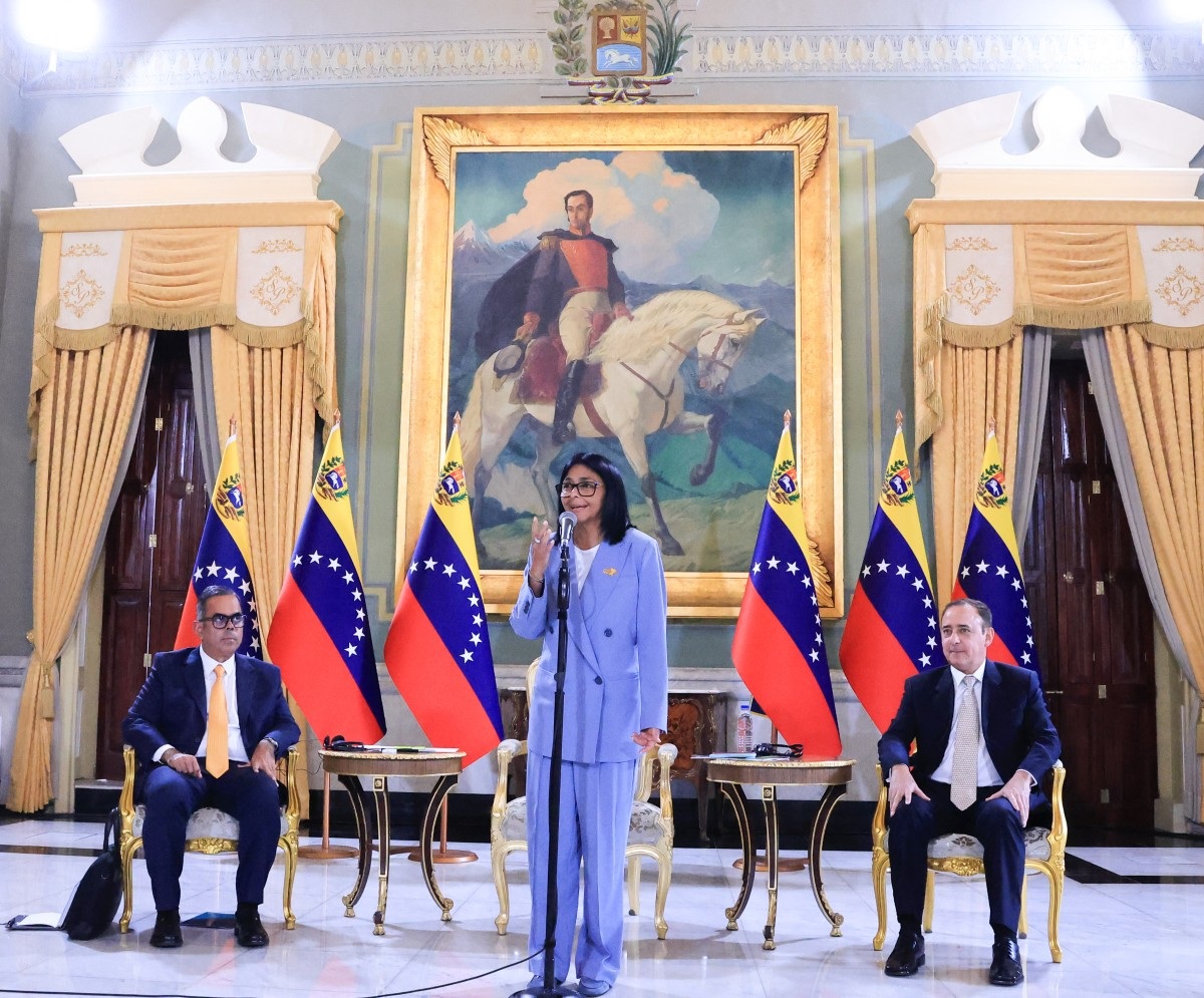 Venezuela Signs Deal to Rebuild Power Grid