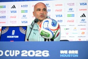 Portugal coach Roberto Martinez