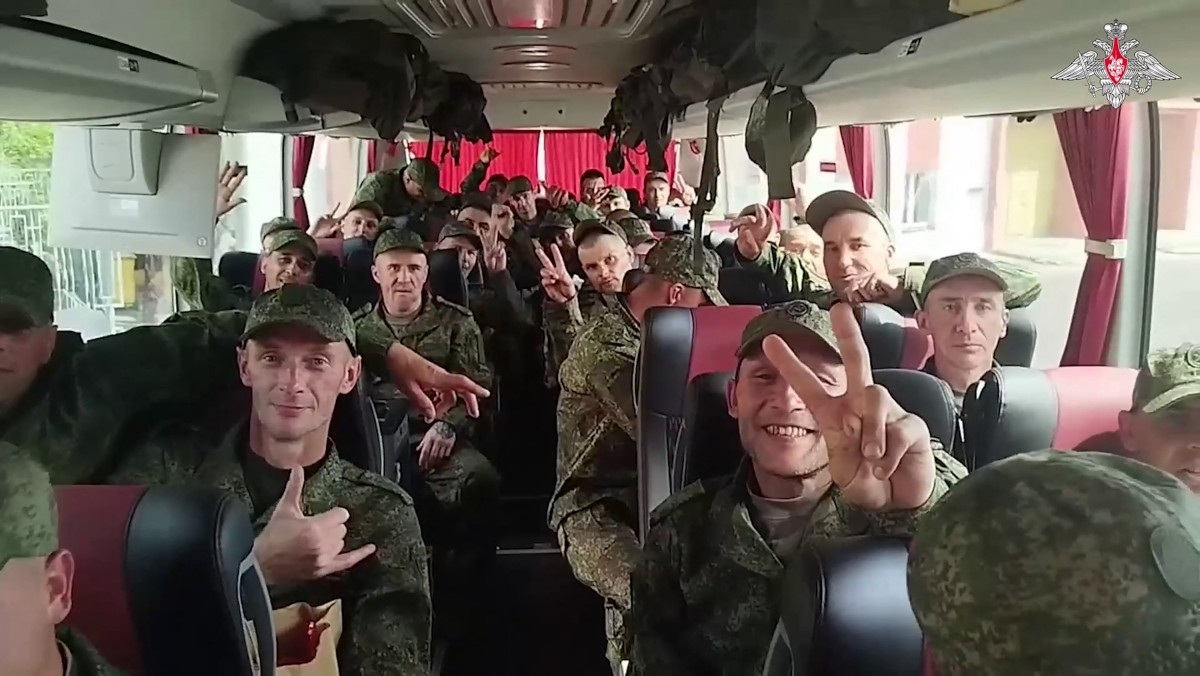Russia, Ukraine Exchange 160 Prisoners Each