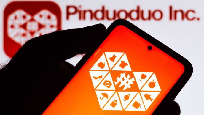 China Summons Pinduoduo, Others Over False Advertising