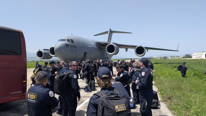 US Deploys Rescue Teams To Venezuela