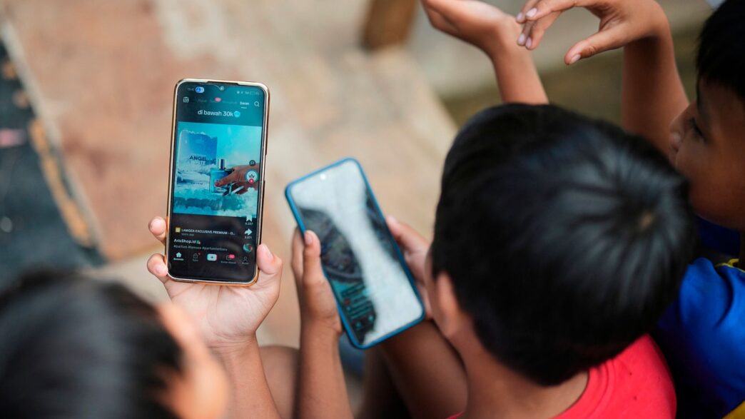 Indonesia Deactivates 4.7 Million Child Social Media Accounts (NewsCentral TV)