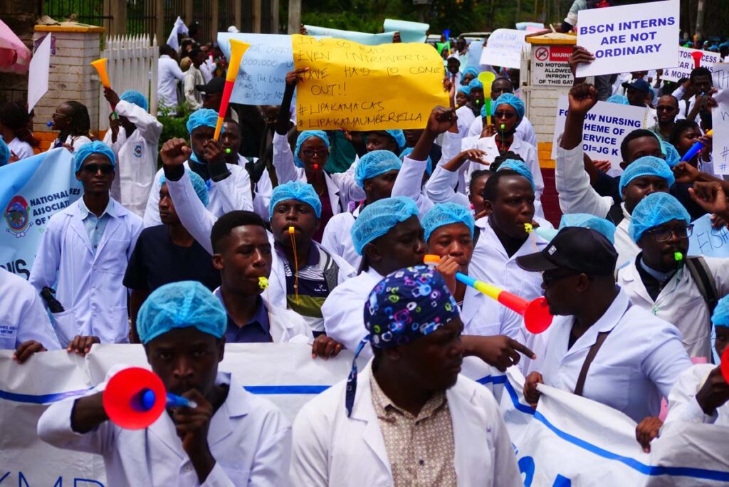 Abeokuta Doctors Begin Warning Strike Over Security Breach (NewsCentral TV)