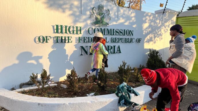 Nigeria Postpones Evacuation of Citizens From South Africa