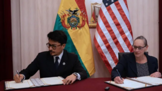 Bolivia, US Sign $20 Million Anti-Drug Deal (NewsCentral TV)