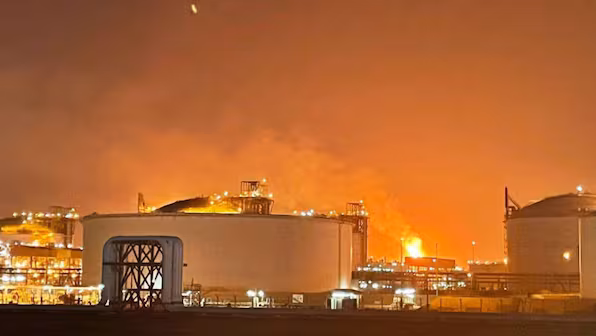 Qatar factory explosion injures 54: interior ministry