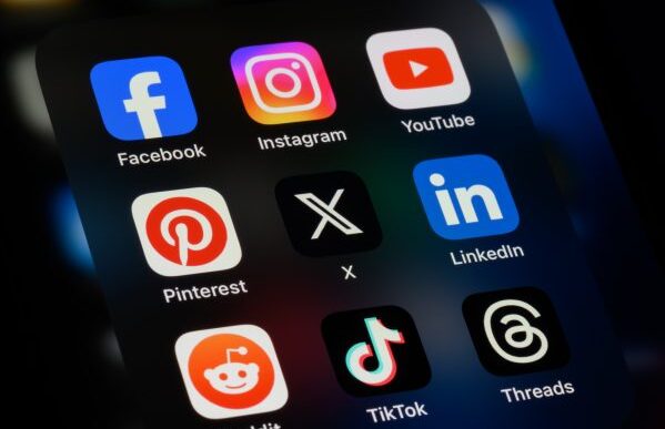 UAE Bans Social Media Use for Children Under 15