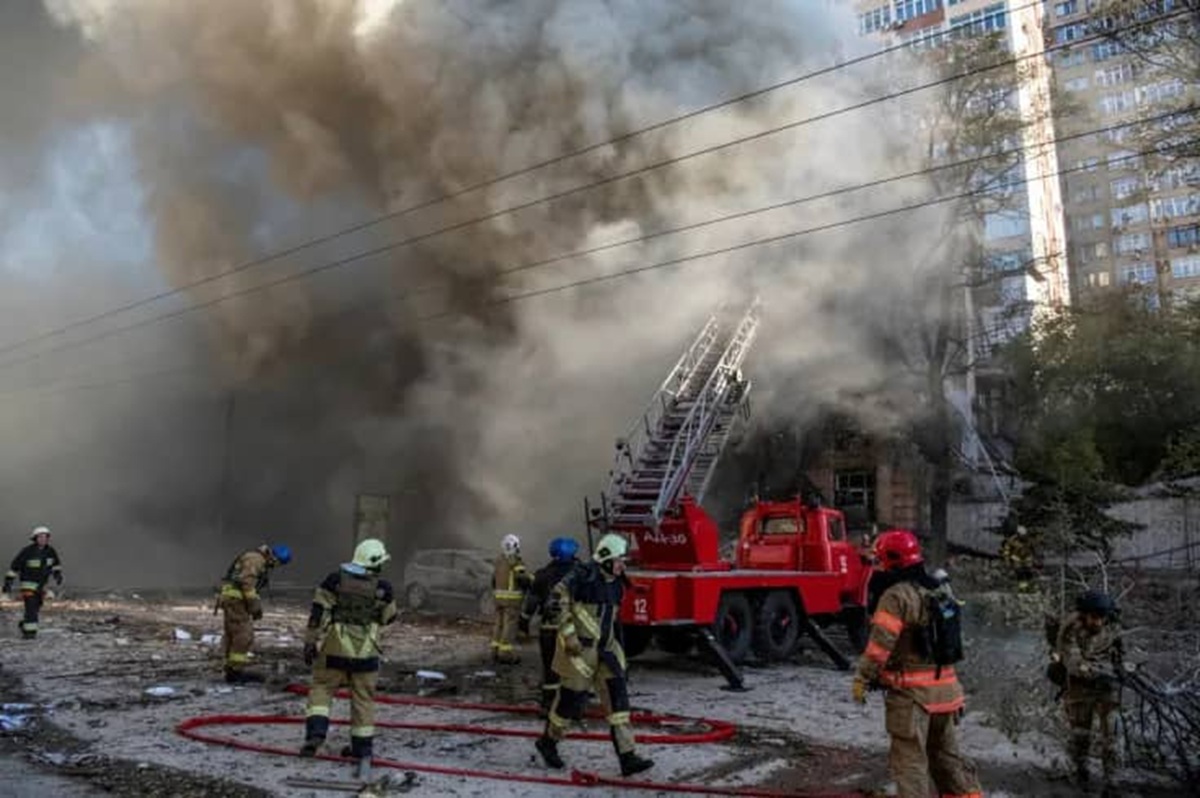 Putin Acknowledges Fuel Shortages After Strikes