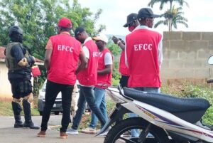 EFCC, Amotekun Officials Arrive at Oyebanji’s Polling Unit
