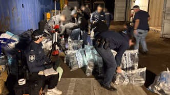 Australian police seize record 2.7 tonnes of cocaine(NewsCentral TV)