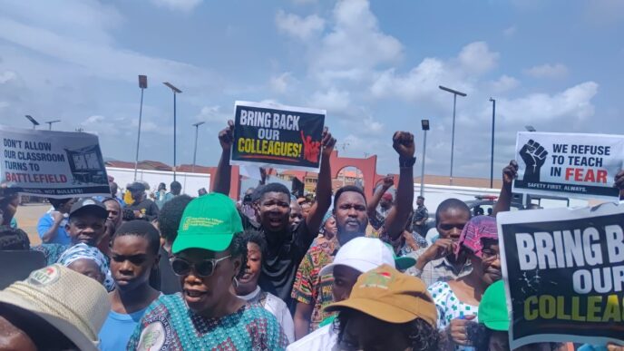Teachers Protest Oyo Abduction in Lagos (News Central TV)