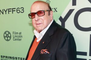 Music Industry Icon Clive Davis Dies at 94 (News Central TV)