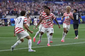 USA Dominate Paraguay in 4-1 Win
