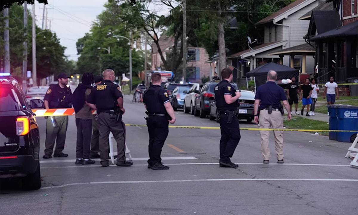 12 Wounded in Shooting Near Ohio Festival