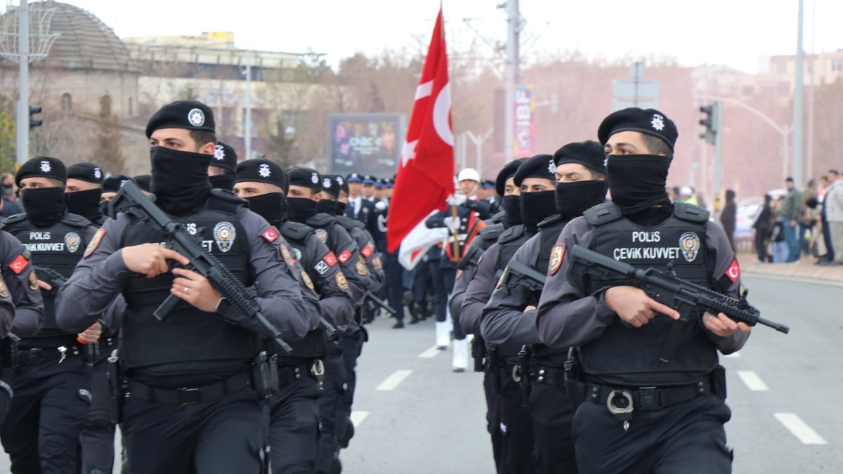 Turkish police officers