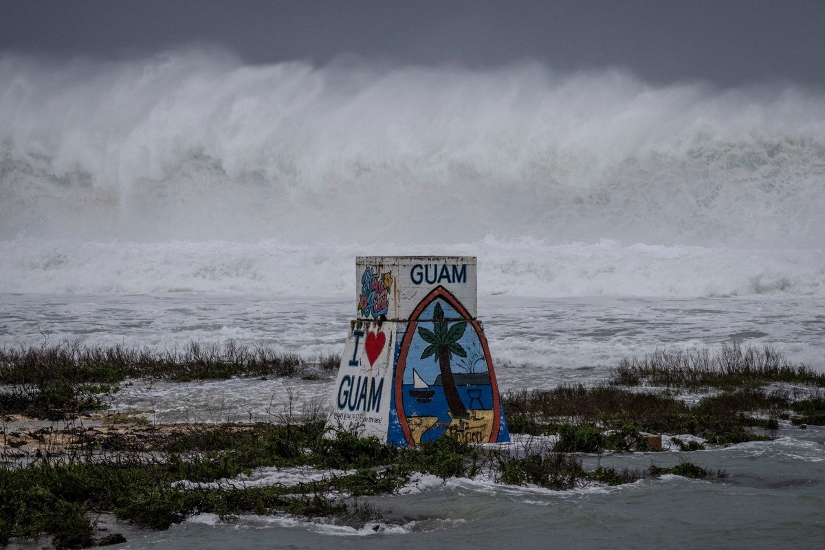 'Very Dangerous' Super Typhoon Nears US Pacific Islands