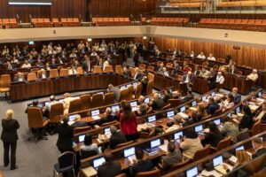 Israel Dissolves Parliament Ahead of October Elections