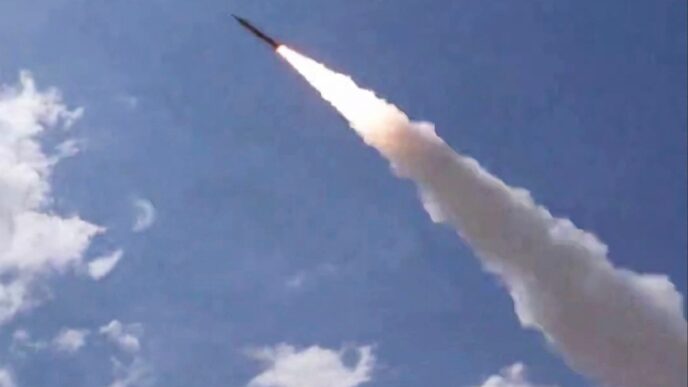 Iran Hits Second Kuwait Power Plant, Disrupts Flights