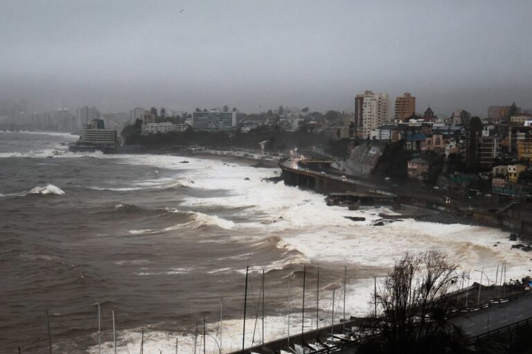 Death Toll in Chile Storms Rises to 13