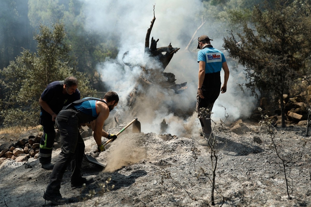 Spain Wildfire Evacuees Return Home