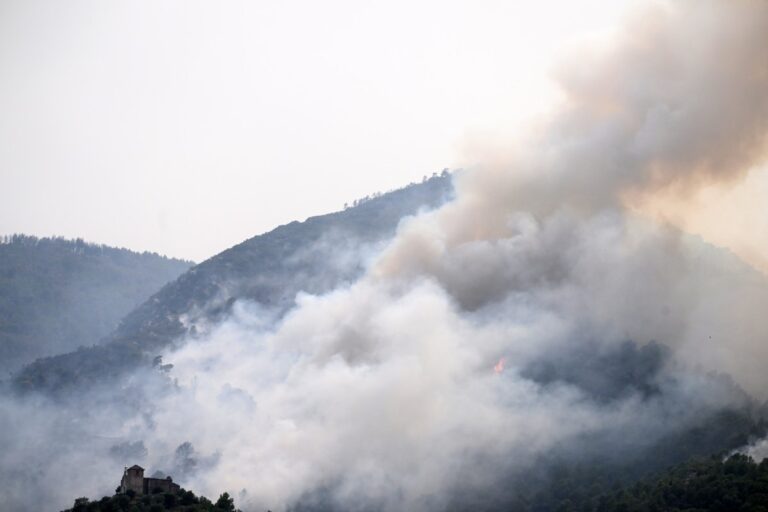 Spain Wildfire Evacuees Return Home