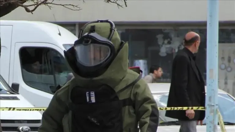 Bomb Explodes Near Philippine Justice Ministry