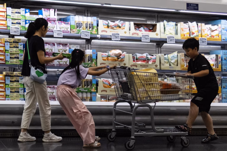 China’s Q2 GDP Growth Misses Forecasts