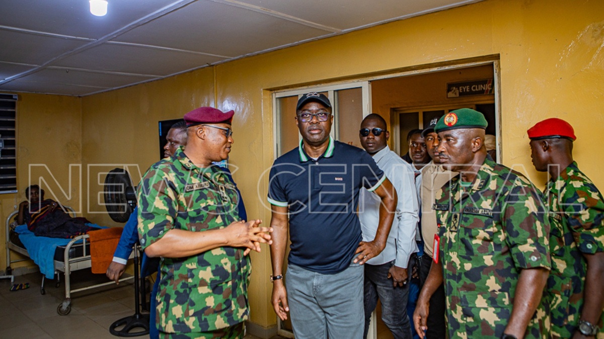 Makinde Visits Rescued Oriire Pupils, Teachers in Hospital