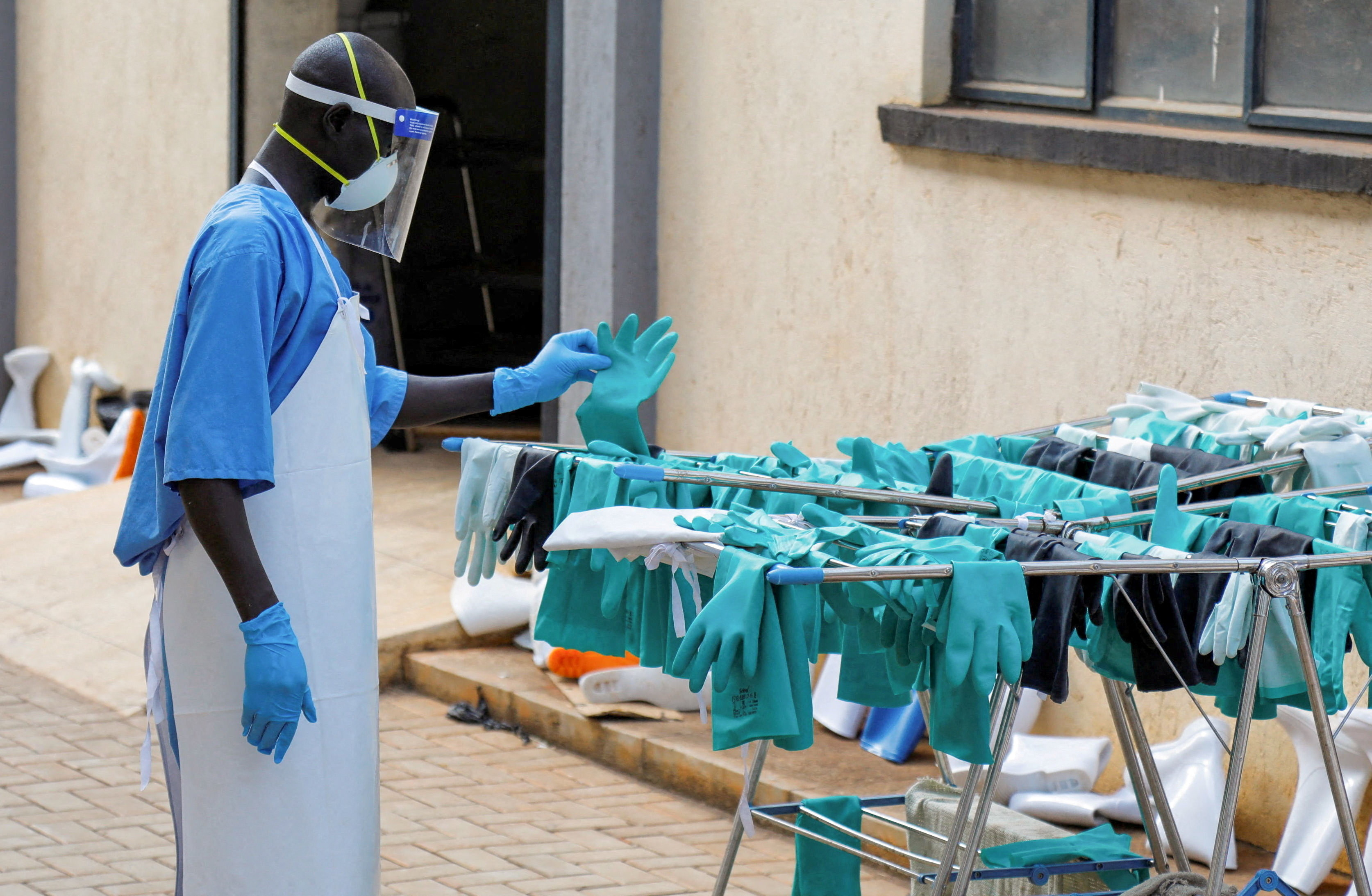 WHO urges caution as Uganda beats Ebola (News Central TV)