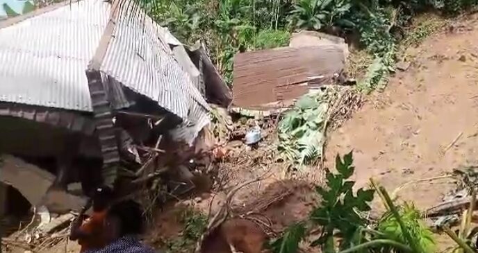 Cross River Landslide Leaves Five Dead