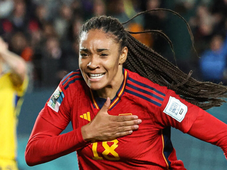 Spain Striker Paralluelo Joins Lyon