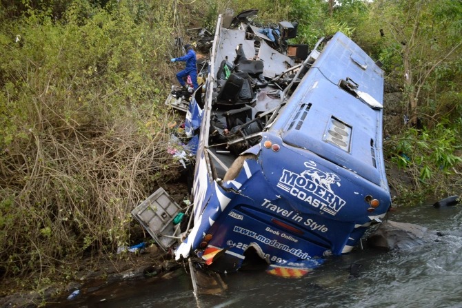 Ivory Coast Bus Crash Kills 24, Injures 36 (NewsCentral TV)