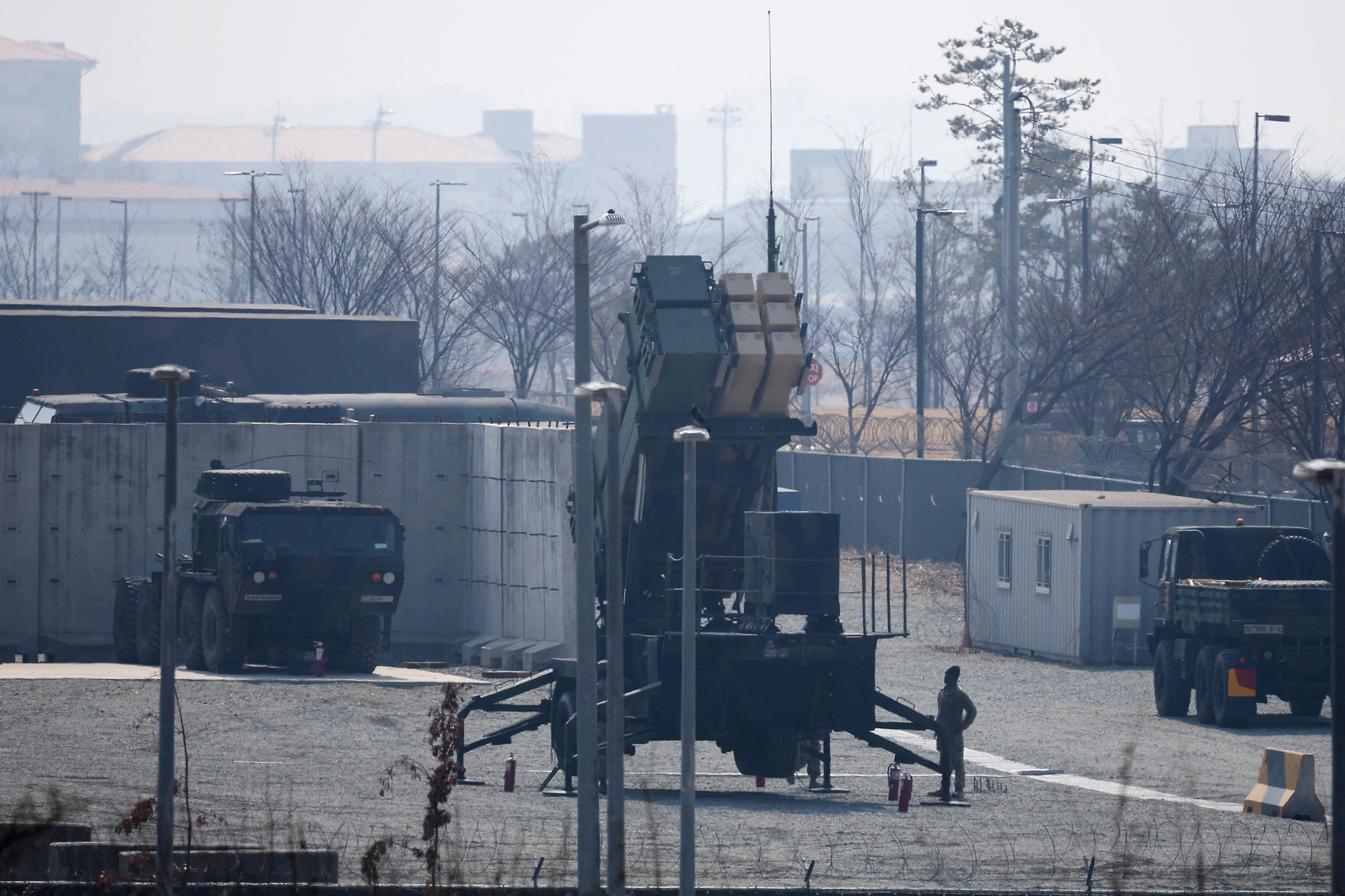 Trump urges caution on Patriot missiles (News Central TV)