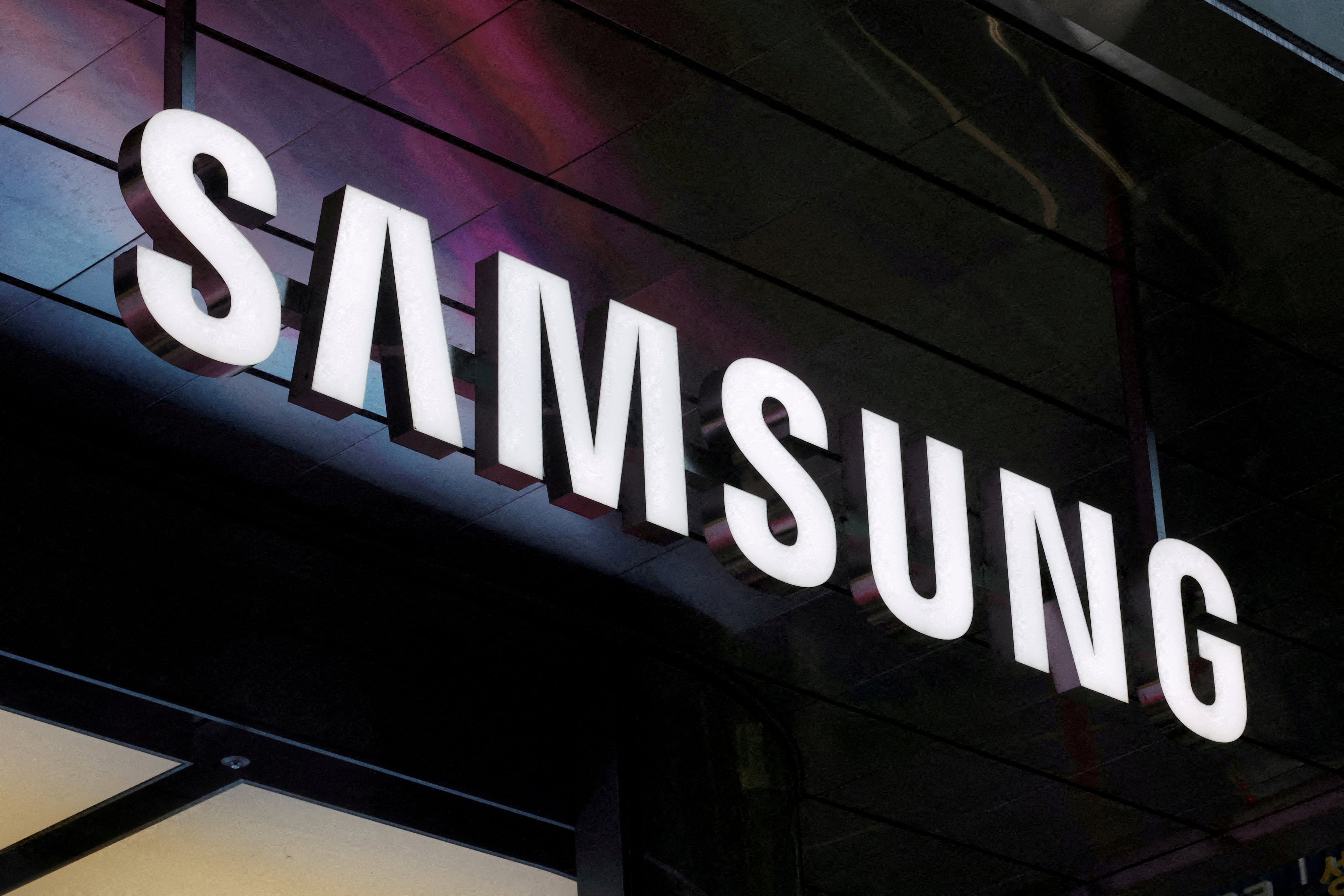 Samsung (News Central TV)