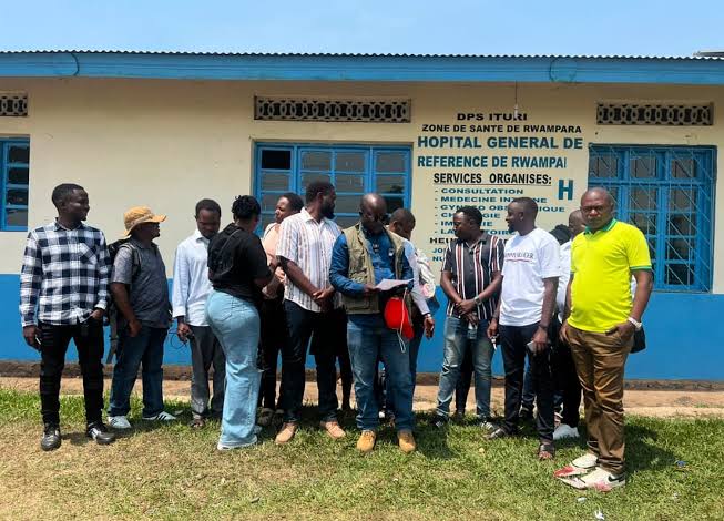 Unpaid Ebola Workers Shut Congo Centre (NewsCentral TV)