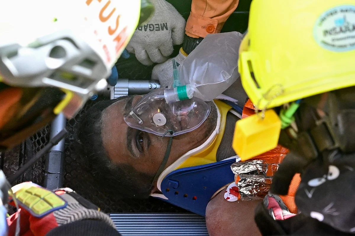 Man Rescued Alive Eight Days After Venezuela Quakes