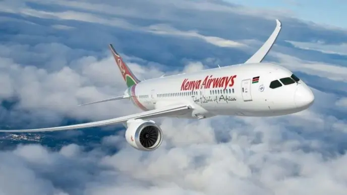 Burst tyre at Cape Town Airport delays flights (News Central TV)