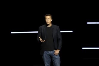 Ellison claims politics motivate Warner Bros suit (News Central TV)